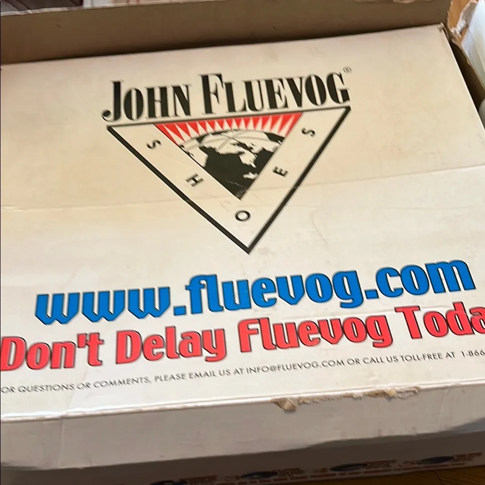 Very rare, discontinued John Fluevog Tank Girl Black Boots with Buckle Straps - Picture 3 of 10